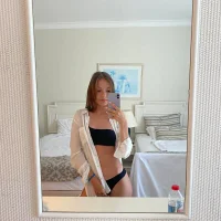 LauraWolfe's Avatar Pic