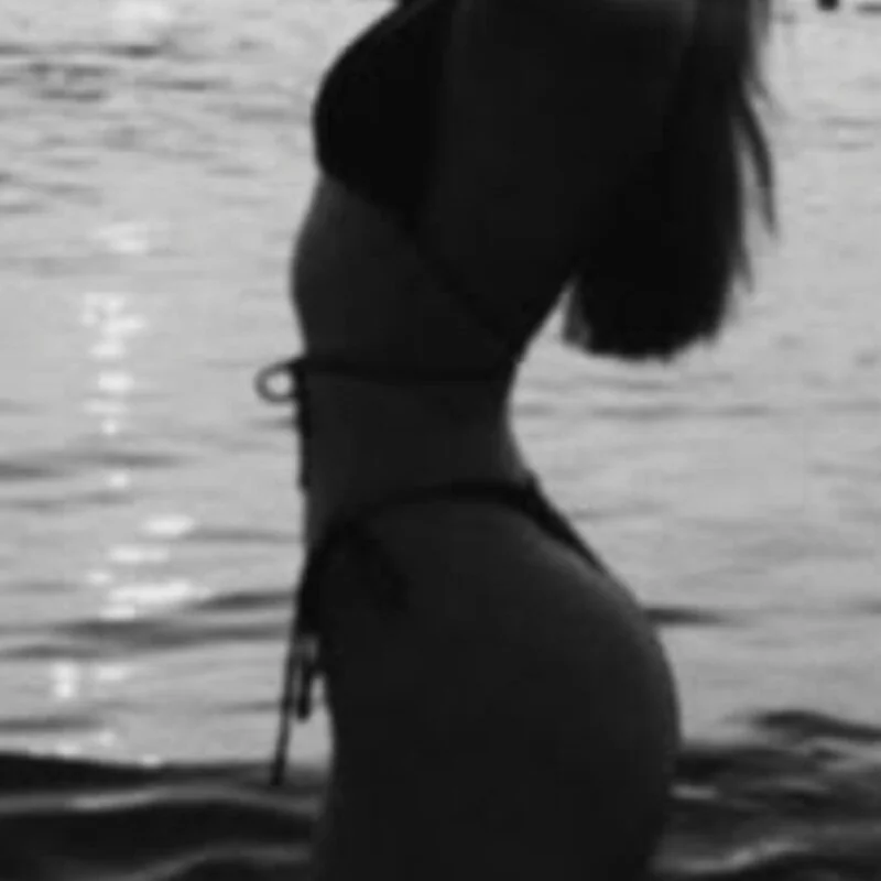 Sonam-kapur1 profile photo