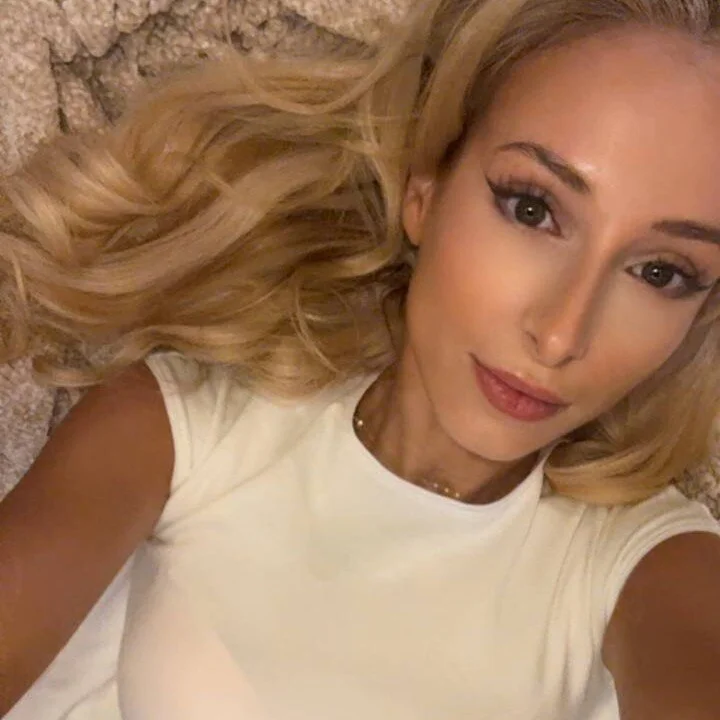 ambrefleurxx profile photo