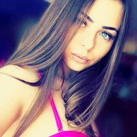 Crystal_F_l_e_u_r's Profile Pic