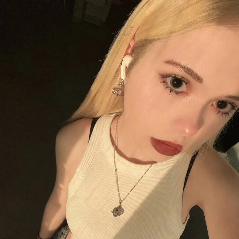 LolaVixenz