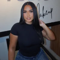 TianaaJackson's Avatar Pic