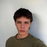 Valentin_a18's Profile Pic