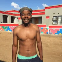 Nkazimulz Φωτ, Προφίλ