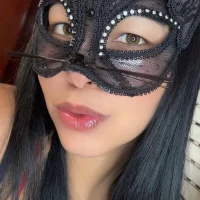 isis-guimaraes model avatar