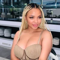 AfricanBarbiiie stripchat