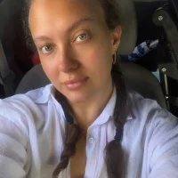 Veyrosaa's Profile Pic