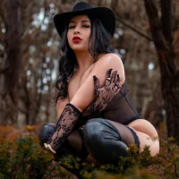 hellensantana_'s Avatar Photo