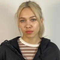 DaisyElin's Profile Pic