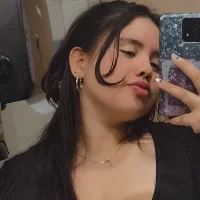 CurvyRubi's Avatar Pic