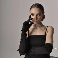 KarriVoisinet's Avatar Pic