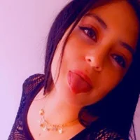 lindaakitty's Profile Pic