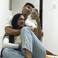 รูปโปรไฟล์ของ AlinaAndNick