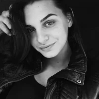 AbellaAicha's Profile Pic