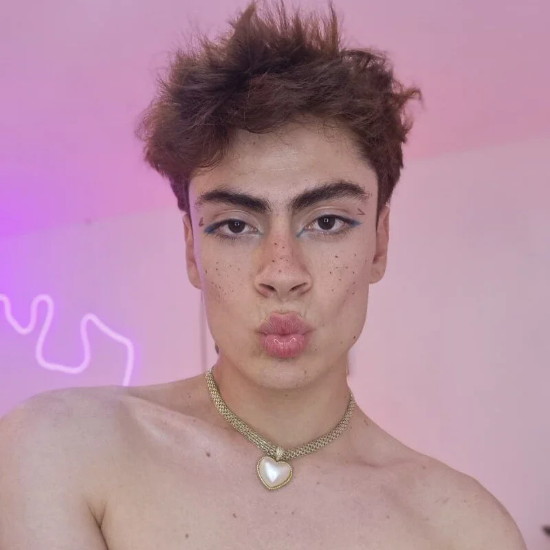 _peachyboy profile photo