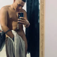 PERVERTIDO102's Profile Pic
