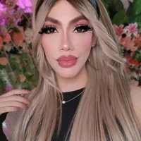 Laurenn_evans Adlı Modelin Avatarı