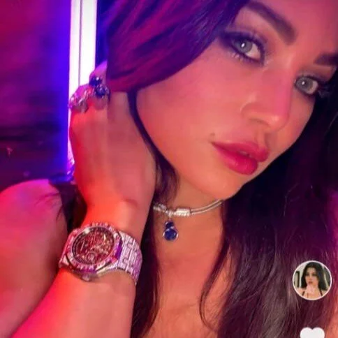 Syvie234g Stripchat profile image