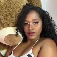 saray_doll1's Profile Pic