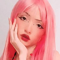 MaddieStarkx Adlı Modelin Avatarı