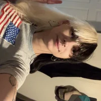 Yet_Emii's Profile Pic