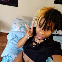 deedeeTakesToo's Profile Pic