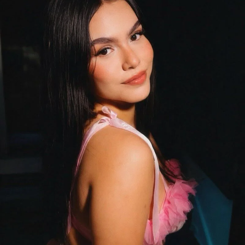 Bella18__