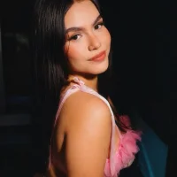 Bella18__ 头像图片