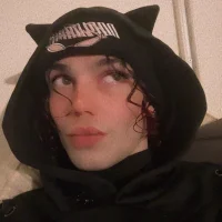 SissyElya's Avatar Pic