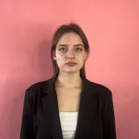 LinnAcomb's Profile Pic