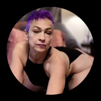 DesireInBloom 的個人資料圖片