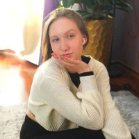 รูปโปรไฟล์ของ ElletteBasil