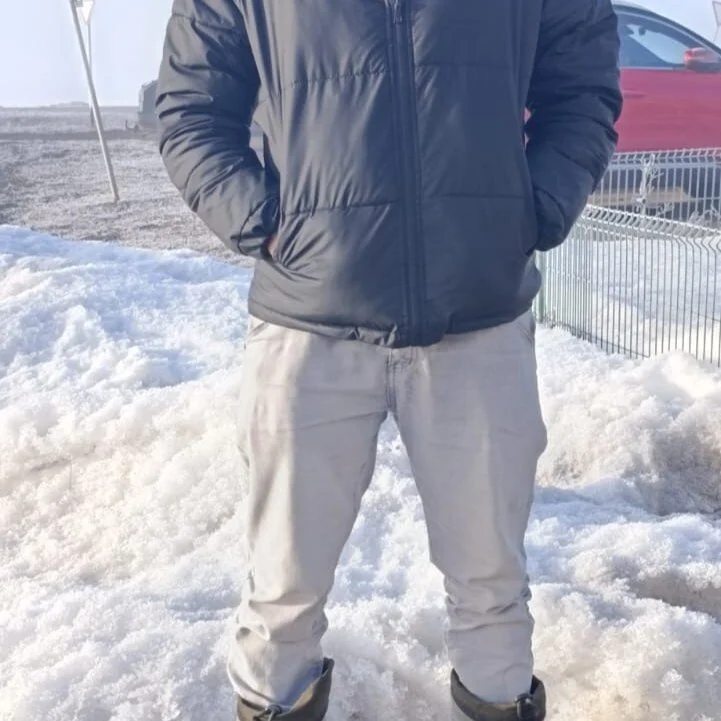 sweaterboyy profile photo
