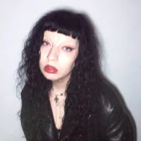 Anna_Dark_