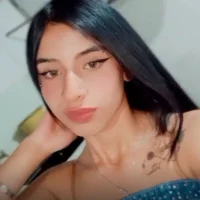 Gambar Profil Laura-Foxx