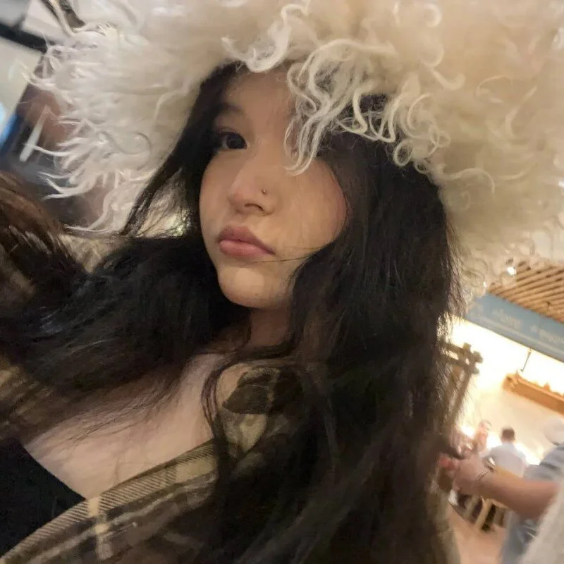 NikiGrandberry Stripchat profile image