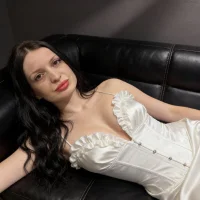 Dina_Glow