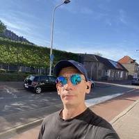 Avatar obrázek shymanfromtilburg