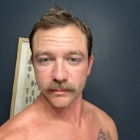 BlueEyedStudX webcam