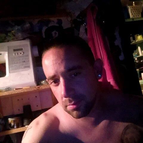 Twoslipperywhenwett profile photo