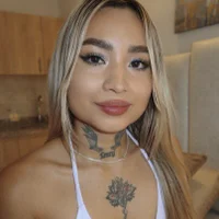 Slika avatara modela mystic_nova_