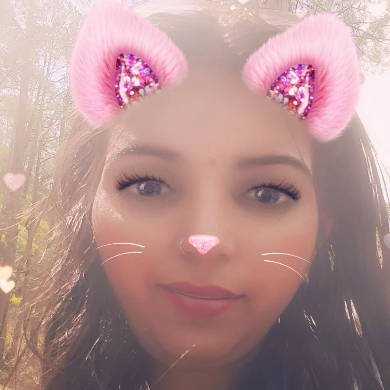 Romantic_riya_06