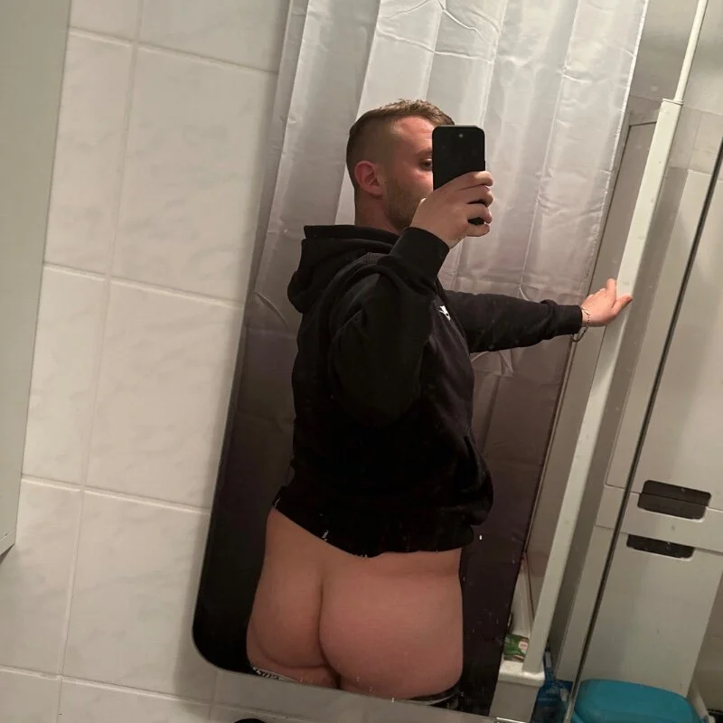 Younggermanboy69 profile photo