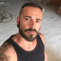 Профилна снимка на Aurelio843