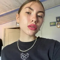 _Karollin_a's Avatar Pic