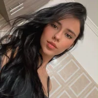 Michelleserna's Profile Pic