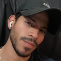 sebast25's Profile Pic