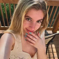kylierose00s profilbillede