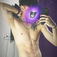 Thomas_Big_dick Adlı Modelin Avatarı