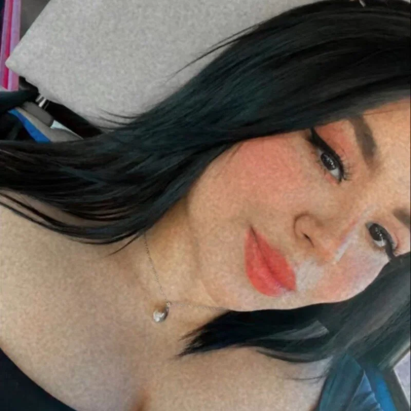 Curvyhot1315 profile photo